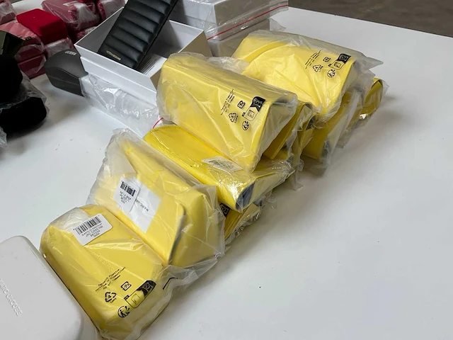 Designer brillendozen & -hoesjes (40x) - afbeelding 6 van  11