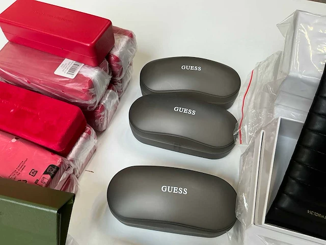 Designer brillendozen & -hoesjes (40x) - afbeelding 9 van  11