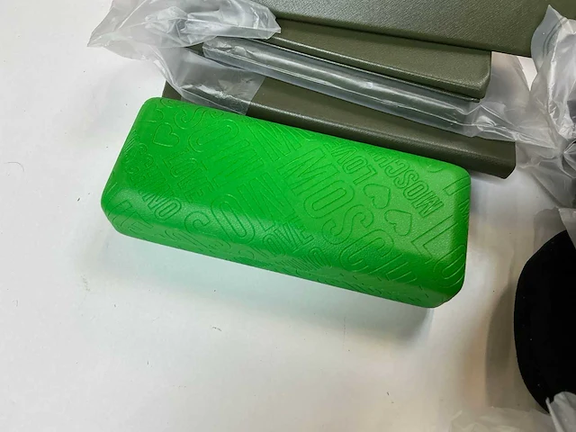 Designer brillendozen & -hoesjes (40x) - afbeelding 11 van  11