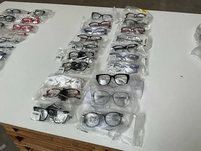 Designer brilmonturen (20x) - afbeelding 1 van  12