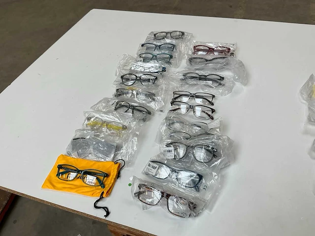 Designer brilmonturen (20x) - afbeelding 1 van  11