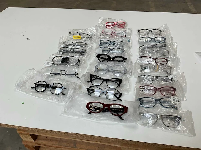 Designer brilmonturen (26x) - afbeelding 1 van  14