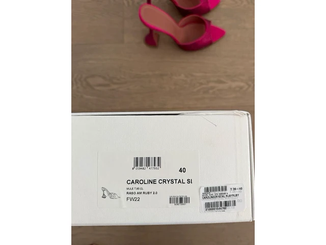 Designer schoenen amina muaddi - afbeelding 3 van  8