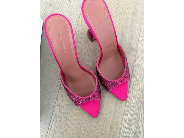 Designer schoenen amina muaddi - afbeelding 5 van  8