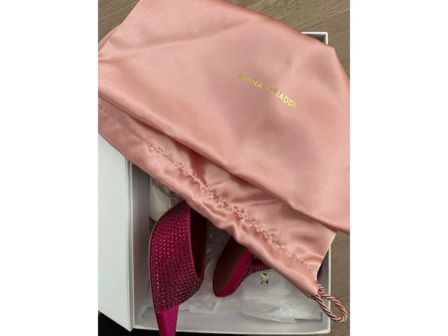 Designer schoenen amina muaddi - afbeelding 7 van  8
