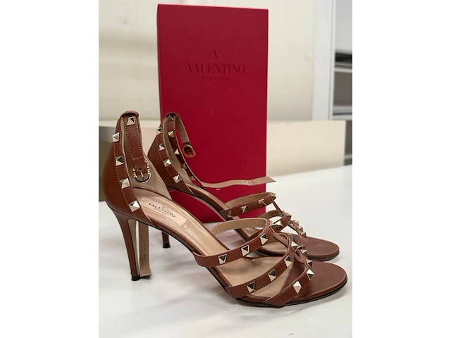 Designer schoenen valentino garavani - afbeelding 1 van  3