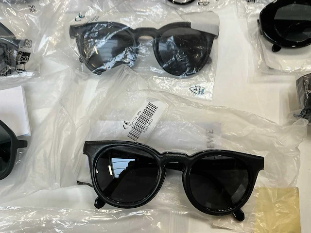 Designer zonnebril (13x) - afbeelding 12 van  16