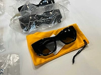 Designer zonnebril (13x) - afbeelding 10 van  11