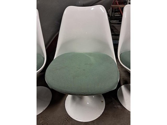 Designstoelen metaal-polyester zithoogte 470mm rugleuning 810mm - afbeelding 2 van  3