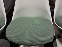 Designstoelen metaal-polyester zithoogte 470mm rugleuning 810mm - afbeelding 2 van  3