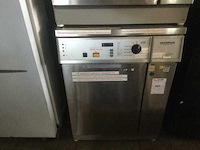 Desinfecterende wasmachine endoscoop - afbeelding 4 van  5