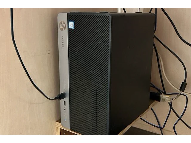 Desktop en toebehoren - afbeelding 2 van  7
