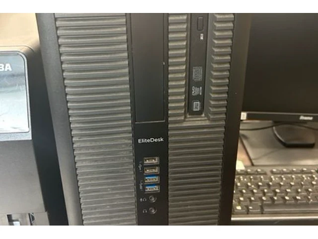 Desktop hp - afbeelding 4 van  8