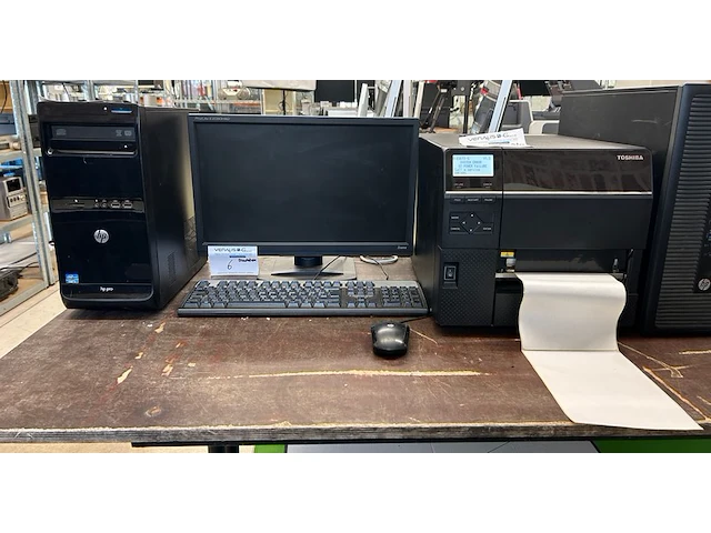 Desktop hppro met pc - afbeelding 1 van  7