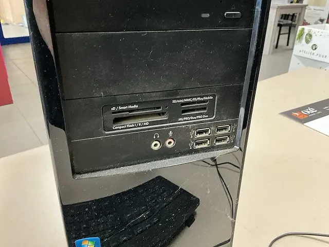 Desktop pc hp pro 3300 mt + hd lacie - afbeelding 3 van  8