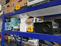 Desktop switch ( nieuw ) + rookmachines + diverse items - afbeelding 1 van  4