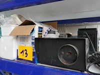 Desktop switch ( nieuw ) + rookmachines + diverse items - afbeelding 3 van  4