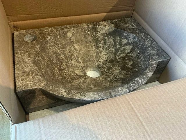 Detremmerie emperador 40 natuurstenen handenwasser - afbeelding 1 van  5