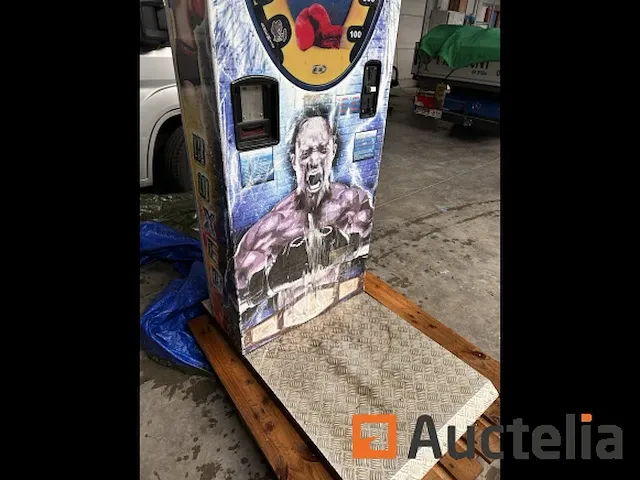 Deuk van fist fairground merk en model onbekend - afbeelding 4 van  8
