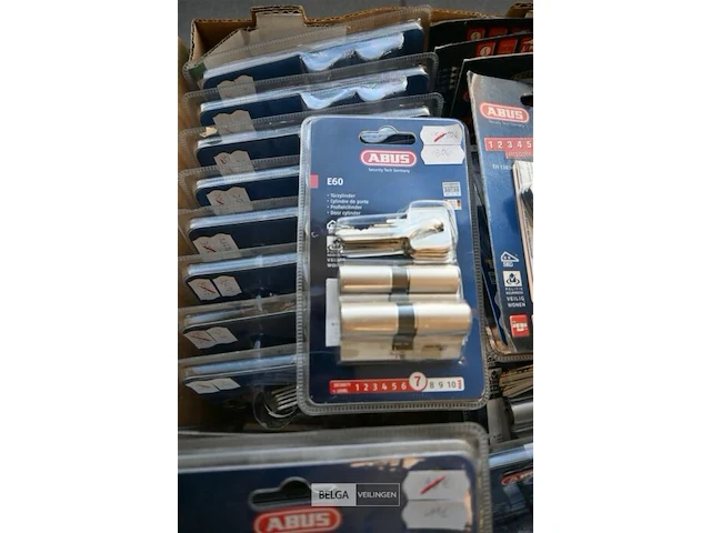 Deurcilinder partij abus - afbeelding 2 van  4