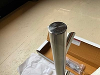 Deurgreep t-model 500mm in roestvrijstaal met schuine voeten - afbeelding 2 van  11