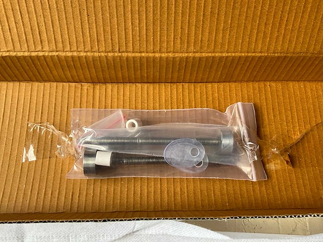 Deurgreep t-model 500mm in roestvrijstaal met schuine voeten - afbeelding 4 van  11