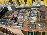 Deursloten en scharnieren - afbeelding 1 van  12