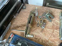 Deursloten en scharnieren - afbeelding 10 van  12