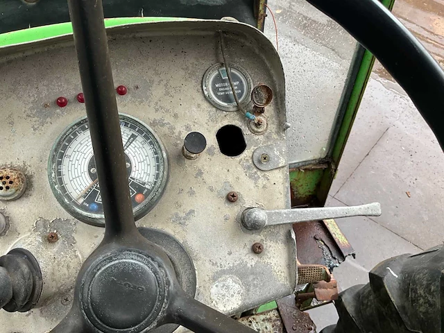 Deutz d6006 oldtimer tractor - afbeelding 19 van  28