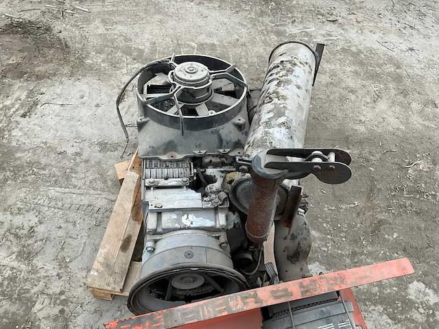Deutz f4l1011 dieselmotor - afbeelding 15 van  16