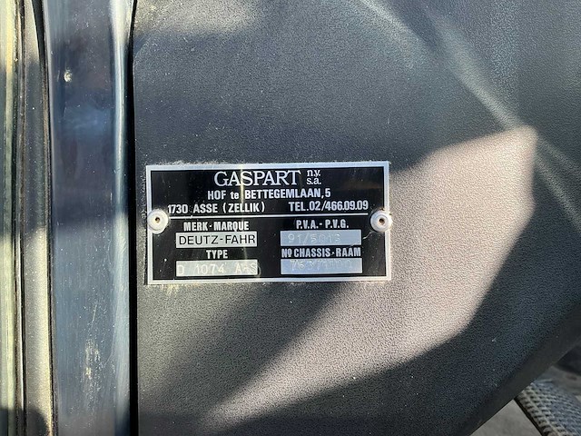 Deutz-fahr dx6.06 vierwielaangedreven landbouwtractor - afbeelding 13 van  21