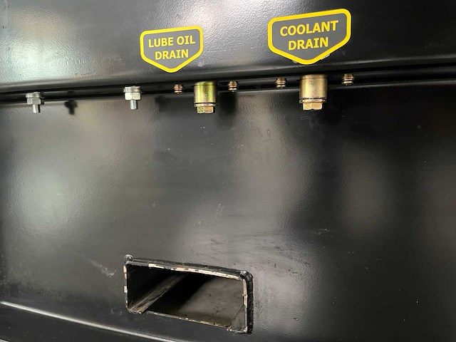 Deutz — leroy-somer 45 kva noodstroomaggregaat - afbeelding 28 van  42