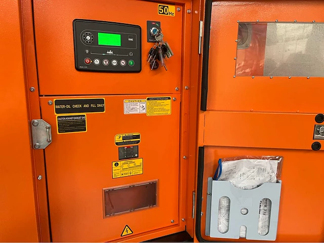 Deutz — leroy-somer 45 kva noodstroomaggregaat - afbeelding 10 van  42