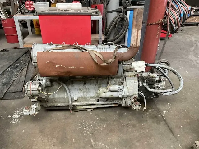 Deutz motor betonmixer - afbeelding 1 van  6