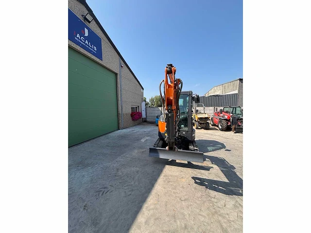 Develon - 2024 - dx27z-7 - minigraafmachine - afbeelding 22 van  26