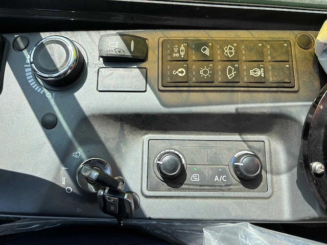 Develon - 2024 - dx27z-7 - minigraafmachine - afbeelding 8 van  26