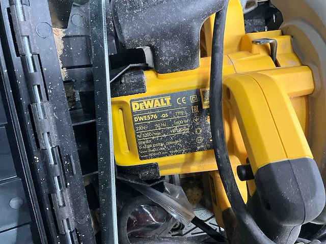 Dewalt - dwe576 - bladzaagmachine - afbeelding 5 van  5