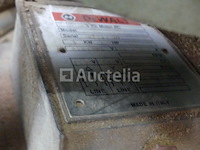 Dewalt 1600 radiaalzaag - afbeelding 10 van  13