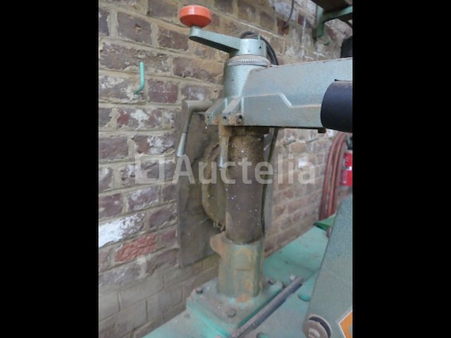 Dewalt 1600 radiaalzaag - afbeelding 11 van  13