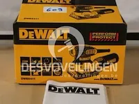 Dewalt 230w vlakschuurmachine 1/4 vel - lage vibratie - afbeelding 1 van  3