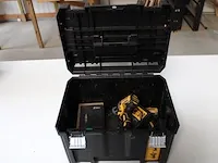 Dewalt 2x vijsmachine - afbeelding 1 van  5