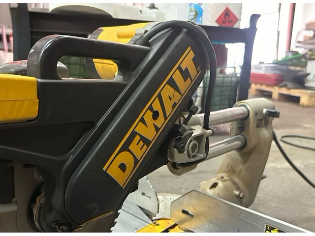 Dewalt 3 afkort-verstekzaagmachine (2x) - afbeelding 4 van  9