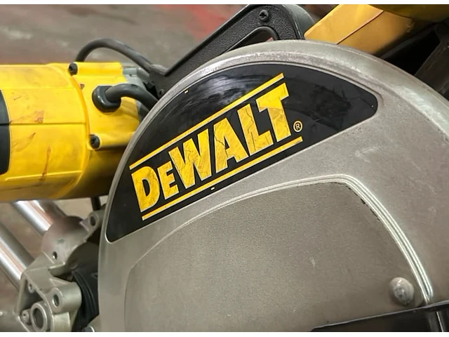 Dewalt 3 afkort-verstekzaagmachine (2x) - afbeelding 9 van  9