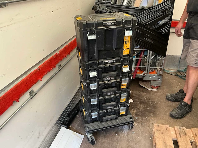 Dewalt accu- en elektrisch gereedschap - afbeelding 1 van  6