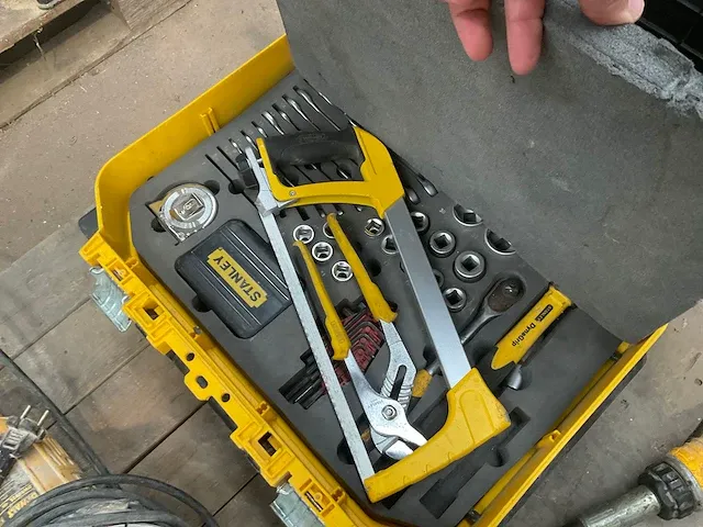 Dewalt accu- en elektrisch handgereedschap (4x) - afbeelding 8 van  8