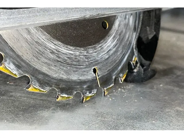 Dewalt accu cirkelzaag - afbeelding 4 van  10