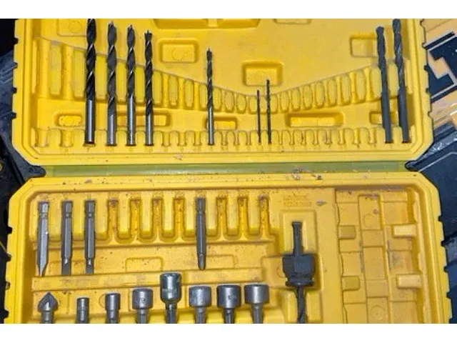 Dewalt accu schroefmachine - afbeelding 10 van  10
