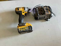 Dewalt accu slagschroevendraaier - afbeelding 1 van  1