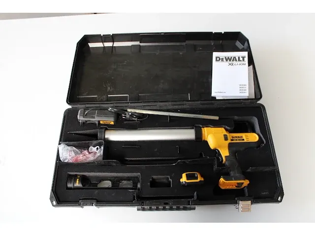 Dewalt accukitpistool - afbeelding 1 van  3