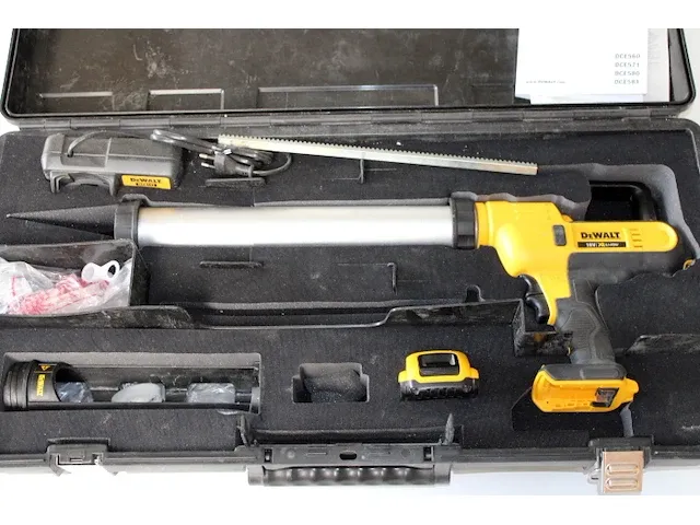 Dewalt accukitpistool - afbeelding 2 van  3